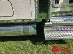 2022  Kenworth  W900  Semi Truck