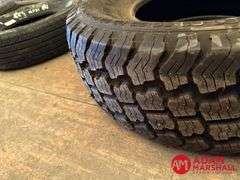 (1) NEW Kumho, Road Venture Tire - AT, 31x10.50R15LT