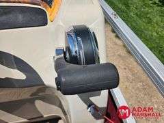 2014  Sun Tracker  Party Barge 20DLX  Pontoon - 20FT
