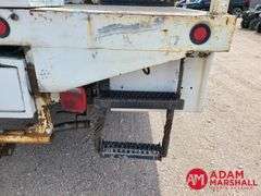 2006  International  4400  Boom Bucket Truck