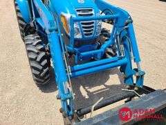 LS  XR4046  MFWD Utility Tractor w/Loader