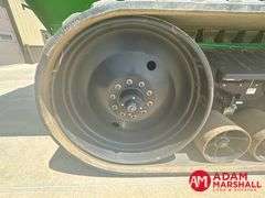 2014  Brent  1396  Grain Cart
