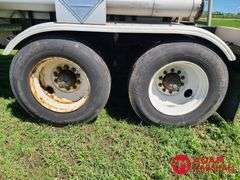 1980  Fruehauf  Aluminum Fuel  Semi Trailer - 9,200 Gallon