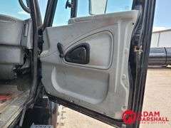 2006  International  4400  Boom Bucket Truck