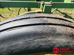 John Deere  1600  Chisel Plow - 16FT