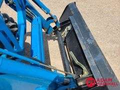 LS  XR4046  MFWD Utility Tractor w/Loader