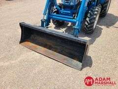 LS  XR4046  MFWD Utility Tractor w/Loader