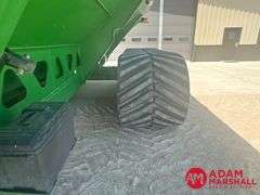 2014  Brent  1396  Grain Cart