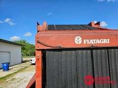 Hesston  550  Baler