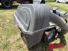 Craftsman  LT2000  Riding Lawn Mower - 42IN