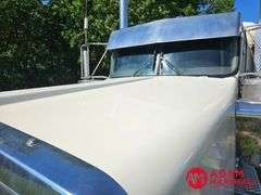 2022  Kenworth  W900  Semi Truck