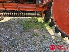 Hesston  550  Baler