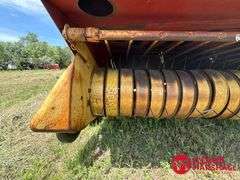 New Holland  268  Square Baler