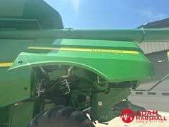 2016  John Deere  S680  Combine