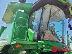 2016  John Deere   S660  Combine - 4WD