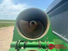 2014  Brent  1396  Grain Cart