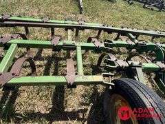 John Deere  Spring Tooth Chisel Plow