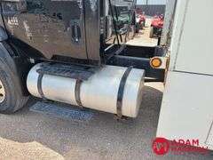 2006  International  4400  Boom Bucket Truck