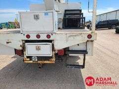 2006  International  4400  Boom Bucket Truck