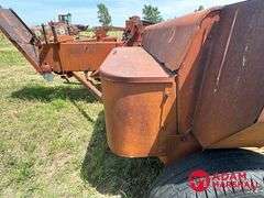 New Holland  268  Square Baler