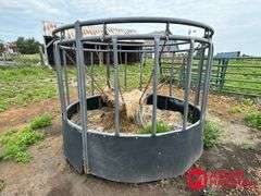 Behlen  MFG  Haysmart Bale Feeder