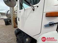 1999  International  4900  Liquid Tender Truck