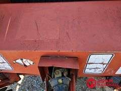 Hesston  550  Baler