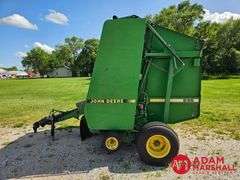 John Deere  535  Baler