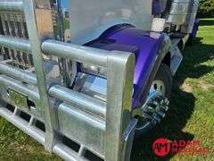 2022  Kenworth  W900  Semi Truck