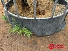 Behlen   MFG  Haysmart Bale Feeder