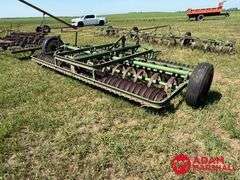 John Deere  Roller Packer