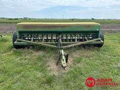John Deere  8300  Grain Drill - 13FT
