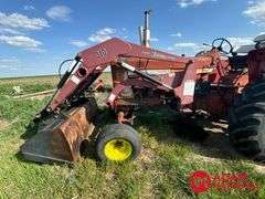 1964  Farmall  706  Tractor w/ Loader & Blade - Diesel