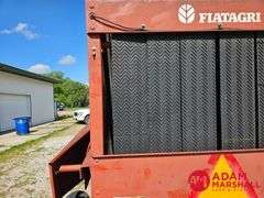 Hesston  550  Baler