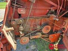 Hesston  550  Baler