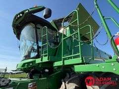 2017 John Deere S680 Combine