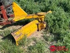 1964  Farmall  706  Tractor w/ Loader & Blade - Diesel