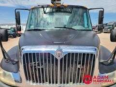 2006  International  4400  Boom Bucket Truck