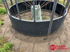 Behlen   MFG  Haysmart Bale Feeder