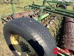 John Deere  Roller Packer