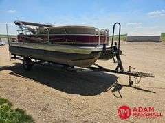 2014  Sun Tracker  Party Barge 20DLX  Pontoon - 20FT
