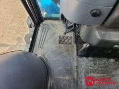 LS  XR4046  MFWD Utility Tractor w/Loader