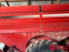 2019 J & M 1000 GrainStorm Grain Cart