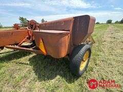 New Holland  268  Square Baler