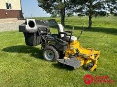 2016  Hustler  Raptor  Flip-Up Zero Turn Lawn Mower - 48IN