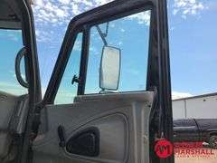 2006  International  4400  Boom Bucket Truck