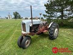 1956  Ford  960  Tractor - Gasoline