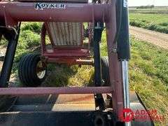 1964  Farmall  706  Tractor w/ Loader & Blade - Diesel