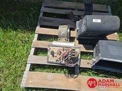 (2) Valley Pivot Tower Boxes