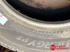 (1) NEW Hankook, Kinerg Tire - 225/65R17